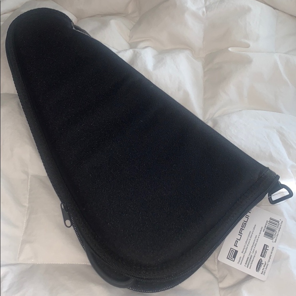>🔫Ⓜ️PURSUIT PISTOL RUG 13” PADDED FULL LENGHT ZIPPERED BLACK BRAND NEW WITH TAG